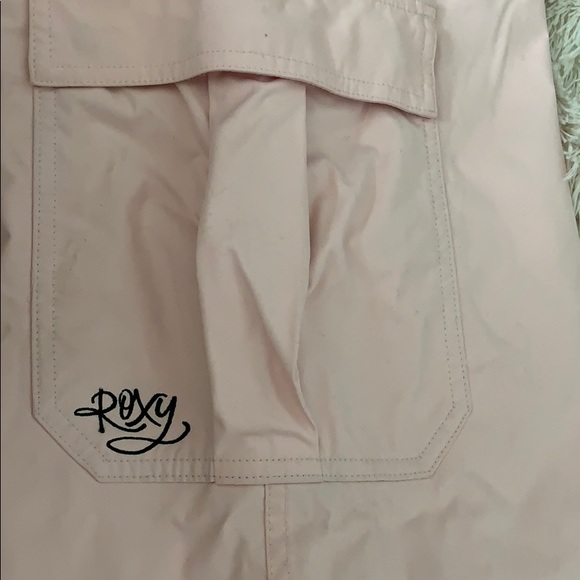Roxy Snowboard Pants - Picture 6 of 8